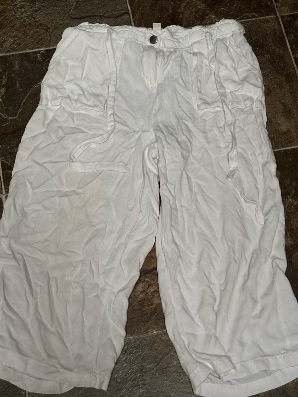 Women's White Drawstring Capri Pants